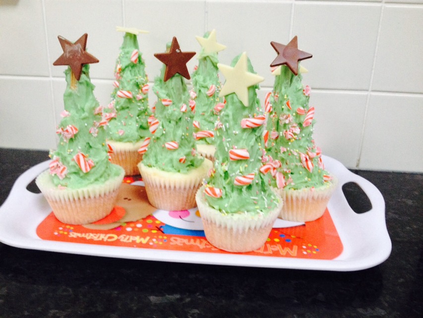 Christmas Tree Cupcake Pull Apart Cake Trusper
